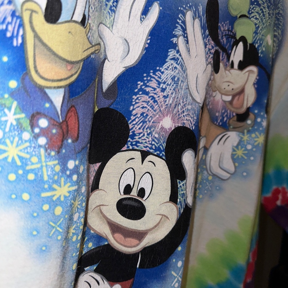 Vintage Walt Disney World Magic Kingdom Tie Dye T Shirt Mickey Goofy Donald M/L - Picture 3 of 3